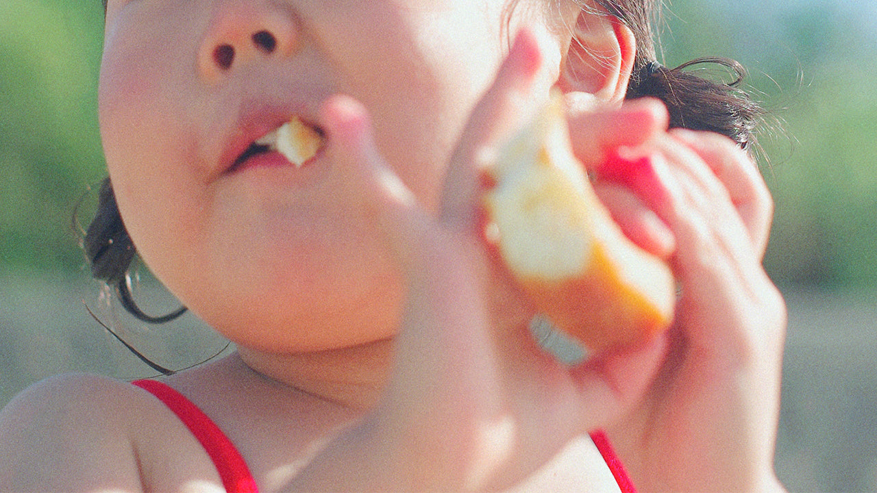 ¿Comer afuera con bebés y chiquitines? Situaciones donde un snack orgánico te salvará la vida. Pte 1